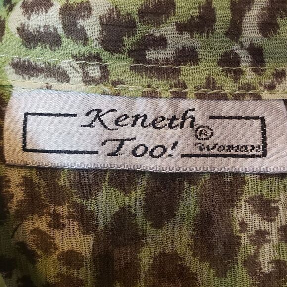 KENETH TOO! Sheer Zip Front Animal Print Jacket - Picture 5 of 9